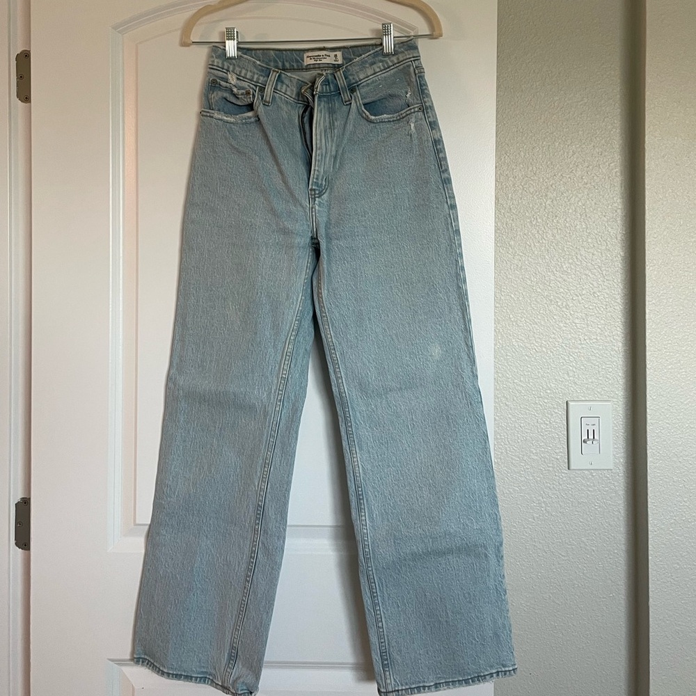 Abercrombie & Fitch 90s Relaxed Jean